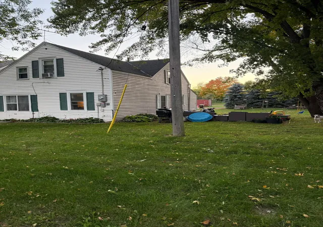 Photo 3 of Single family home for sale at 511 Ellsworth Ave, South Haven, MN 55382 | MLS# 7155859 | Listing updated on 2026-10-10