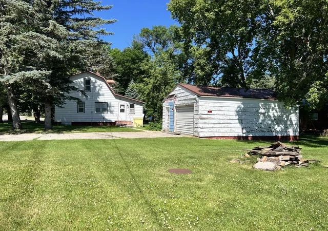 Photo 4 of Sale Pending at 147 2nd Avenue, Miltona, MN 56354 | MLS# 7155865 | Listing updated on 2026-10-07