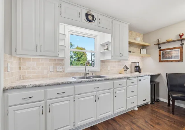 Photo 4 of Single family home for sale at 611 Central Ave, Buffalo, MN 55313 | MLS# 7155881 | Listing updated on 2026-10-08