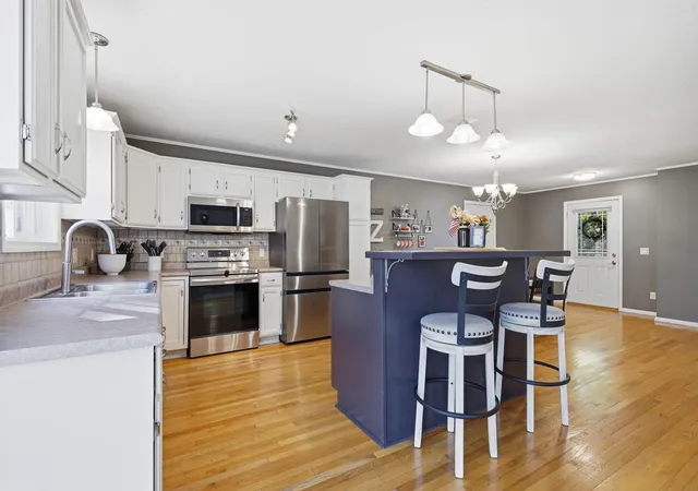 Photo 4 of Single family home for sale at 6236 Orleans Ln N, Maple Grove, MN 55369 | MLS# 7155919 | Listing updated on 2026-10-08