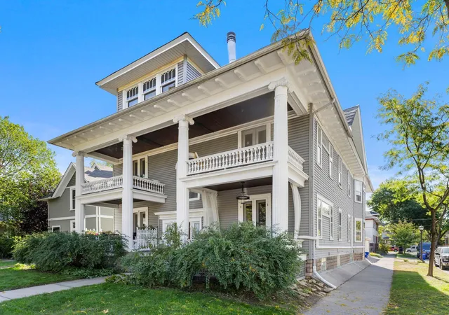 Photo 2 of Single family home for sale at 816 Hague Ave #3, Saint Paul, MN 55104 | MLS# 7155928 | Listing updated on 2026-10-14