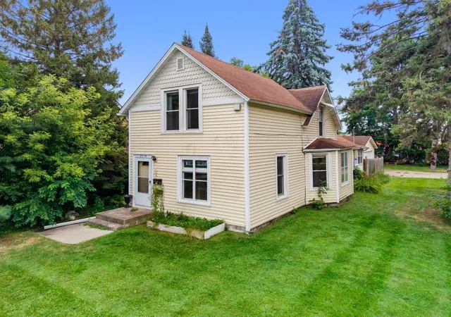 Photo 1 of Multi family home for sale at 2174 8th Street, Saint Paul, MN 55110 | MLS# 7155930 | Listing updated on 2026-10-07
