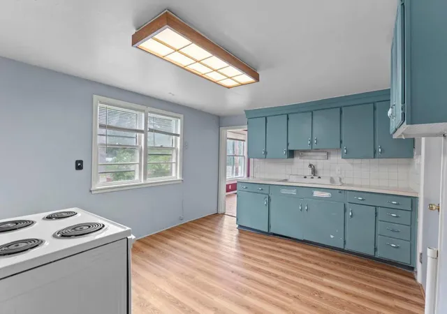 Listing Photo 5 - Condo for sale in building located at 2174 8th St, White Bear Lake, MN 55110