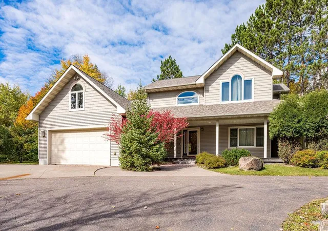 Photo 3 of Single family home for sale at 375 Freeman Rd, Cloquet, MN 55720 | MLS# 7155931 | Listing updated on 2026-10-08