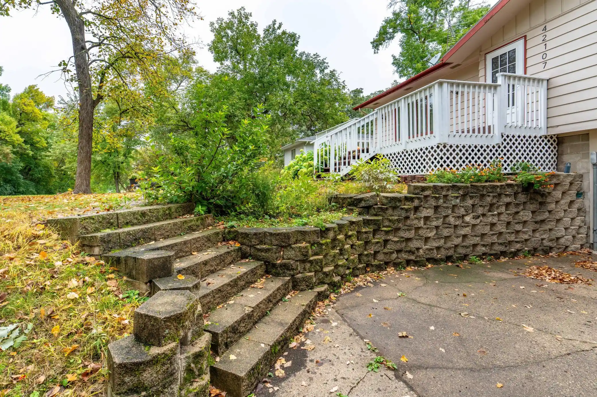 Photo 3 of Single family home for sale at 42107 Bur Oak Hills Loop, Pelican Rapids, MN 56572 | MLS# 7155933 | Listing updated on 2026-10-07