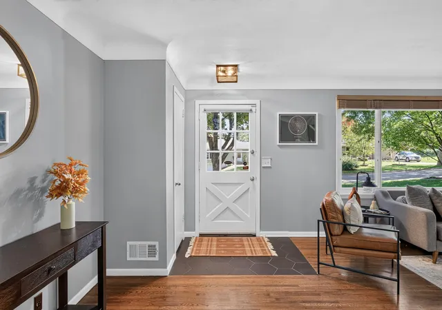 Photo 3 of Single family home for sale at 2731 Lee Ave N, Minneapolis, MN 55422 | MLS# 7155941 | Listing updated on 2026-10-09