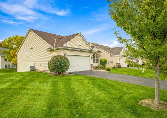 Photo 4 of Single family home for sale at 10801 Thone Rd, Saint Paul, MN 55129 | MLS# 7155945 | Listing updated on 2026-10-23