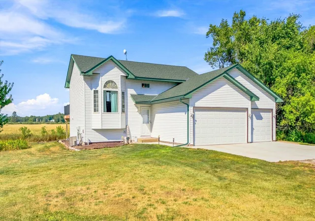 Single family home for sale at 11117 State Hwy 70, Pine City, MN 55063 | MLS# 7155949
