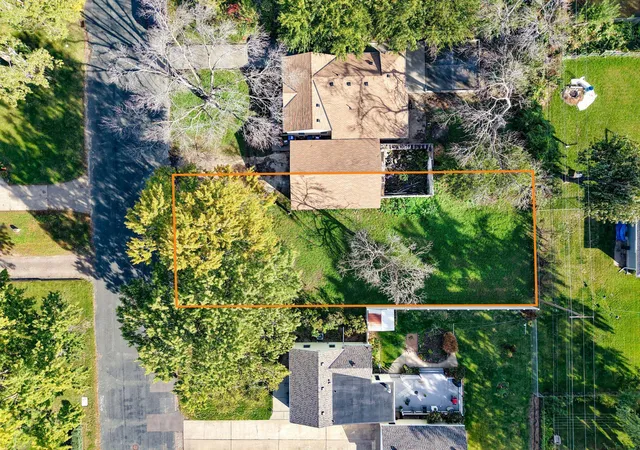 Photo 1 of Land for sale at 9211 Columbus Ave S, Minneapolis, MN 55420 | MLS# 7155951 | Listing updated on 2026-10-06