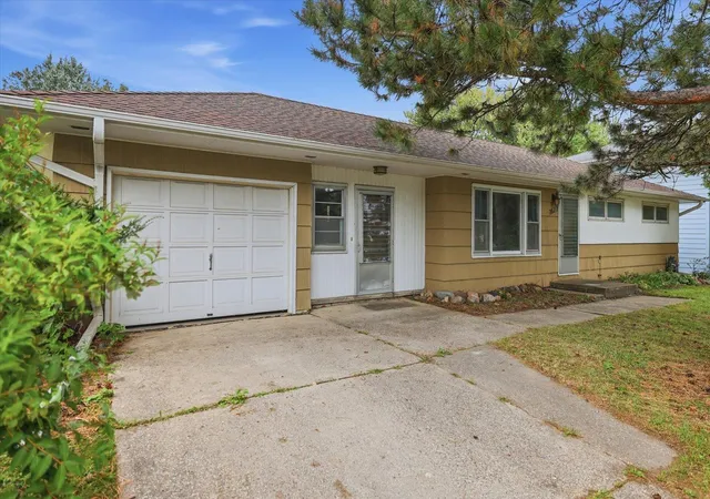 Photo 1 of Single family home for sale at 1677 Rose Pl, Saint Paul, MN 55113 | MLS# 7155959 | Listing updated on 2026-10-07