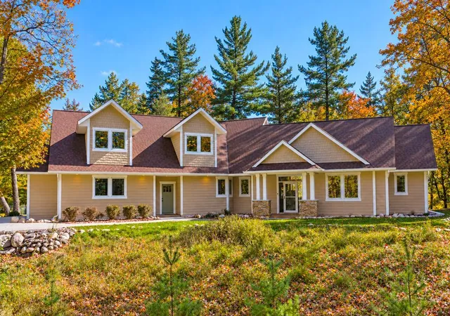 Photo 3 of Sale Pending at 7772 Lost Lake Rd, Nisswa, MN 56468 | MLS# 7155971 | Listing updated on 2026-10-20