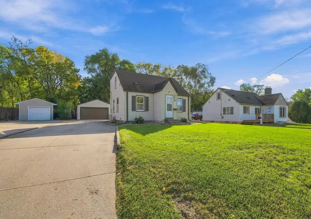 Photo 2 of Single family home for sale at 9917 Pleasant Ave S, Minneapolis, MN 55420 | MLS# 7155973 | Listing updated on 2026-10-09