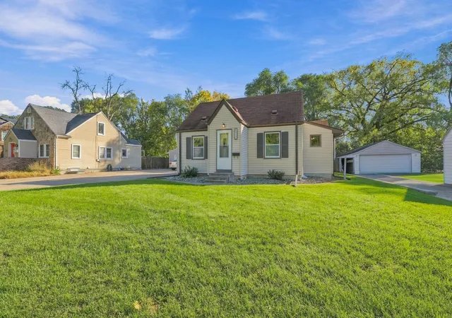 Photo 3 of Single family home for sale at 9917 Pleasant Ave S, Minneapolis, MN 55420 | MLS# 7155973 | Listing updated on 2026-10-09