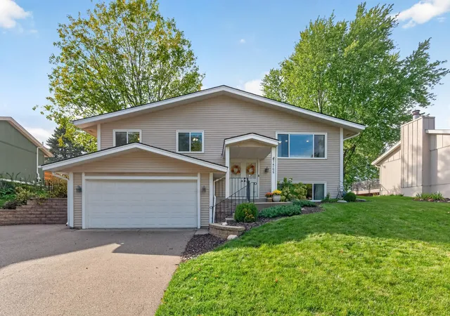 Single family home for sale at 14759 Easter Ave, Saint Paul, MN 55124 | MLS# 7155980