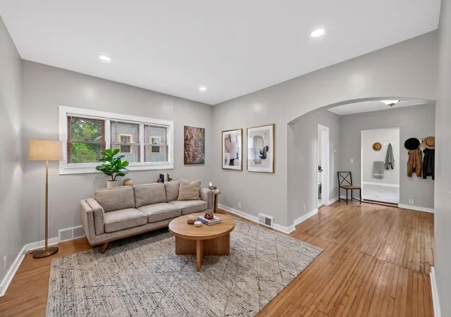 Photo 3 of Single family home for sale at 1084 Sylvan St, Saint Paul, MN 55117 | MLS# 7155982 | Listing updated on 2026-10-08