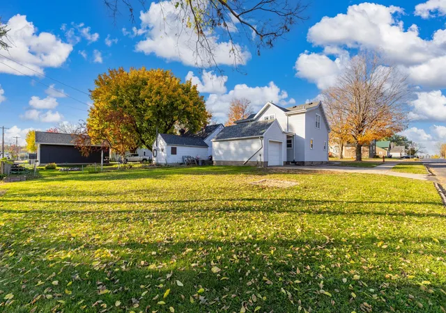 Photo 3 of Single family home for sale at 116 E Adams St, Arlington, MN 55307 | MLS# 7155988 | Listing updated on 2026-10-23