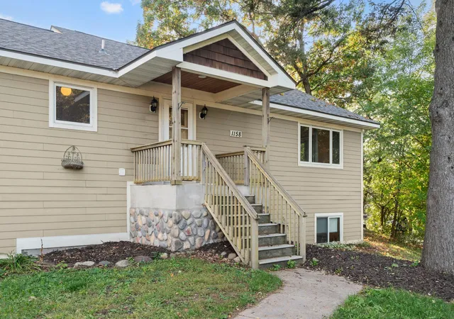 Photo 2 of Single family home for sale at 1158 Summit Ave, Saint Paul, MN 55115 | MLS# 7156000 | Listing updated on 2026-10-09