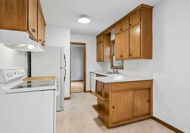 Photo 3 of Single family home for sale at 2267 Mohawk Rd E, Saint Paul, MN 55109 | MLS# 7156001 | Listing updated on 2026-10-08