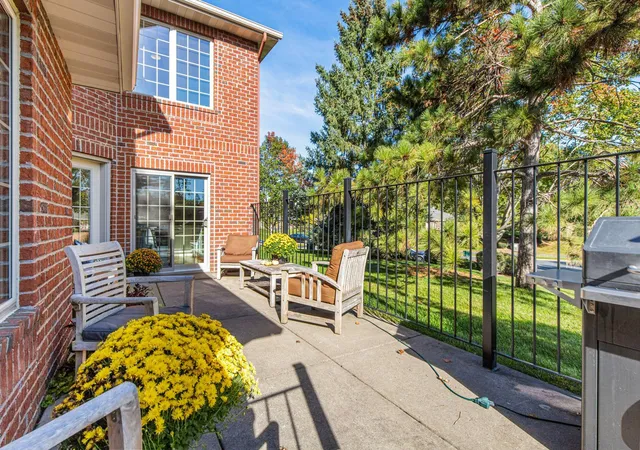 Photo 2 of Single family home for sale at 1908 Hunter Hl Rd, Hudson, WI 54016 | MLS# 7156024 | Listing updated on 2026-10-10