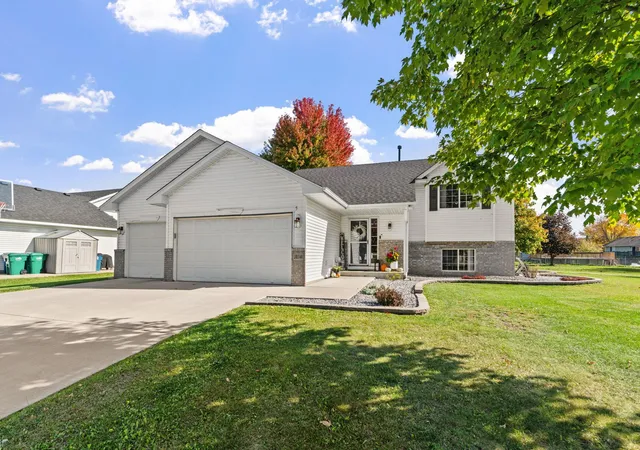 Photo 2 of Single family home for sale at 10144 Karston Ave Ne, Albertville, MN 55301 | MLS# 7156076 | Listing updated on 2026-10-22