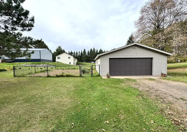 Photo 3 of Single family home for sale at 31760 292nd Street, Aitkin, MN 56431 | MLS# 7156091 | Listing updated on 2026-10-10