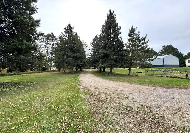 Photo 4 of Single family home for sale at 31760 292nd Street, Aitkin, MN 56431 | MLS# 7156091 | Listing updated on 2026-10-10