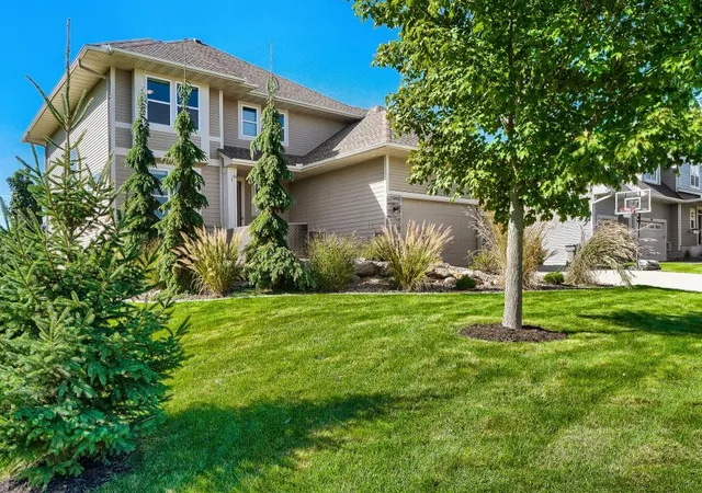 Photo 2 of Single family home for sale at 5915 Edgewater Dr, Savage, MN 55378 | MLS# 7156092 | Listing updated on 2026-10-08