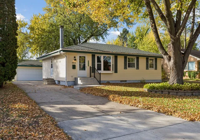 Photo 1 of Single family home for sale at 1913 Independence Ave N, Minneapolis, MN 55427 | MLS# 7156098 | Listing updated on 2026-10-20