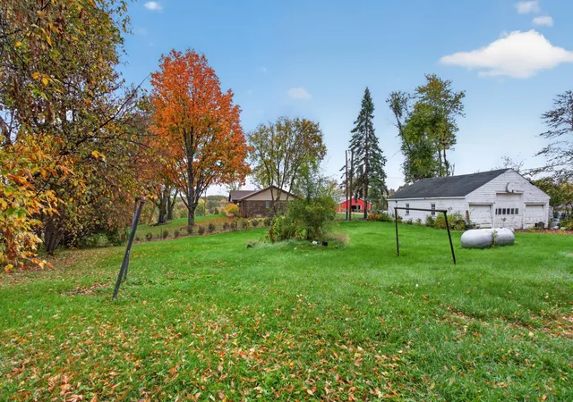 Photo 3 of Single family home for sale at 7235 State Hwy 5, Waconia, MN 55387 | MLS# 7156099 | Listing updated on 2026-10-21