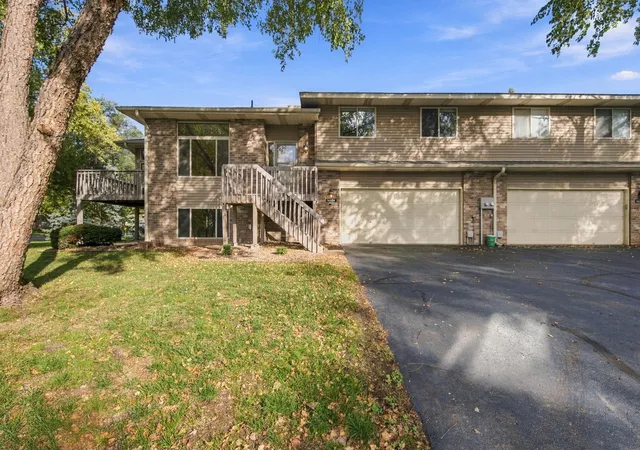 Photo 2 of Single family home for sale at 14334 Heywood Ave, Saint Paul, MN 55124 | MLS# 7156112 | Listing updated on 2026-10-08