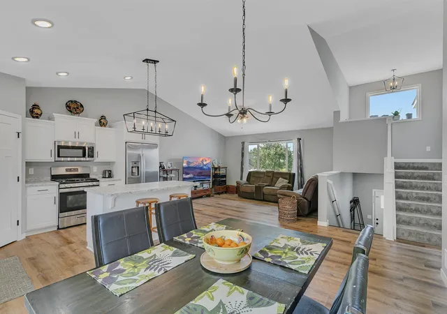 Photo 3 of Single family home for sale at 250 29th Avenue SE, Saint Cloud, MN 56304 | MLS# 7156117 | Listing updated on 2026-10-07