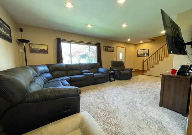 Photo 3 of Sale Pending at 301 1st Street Se, Hayfield, MN 55940 | MLS# 7156118 | Listing updated on 2026-10-22