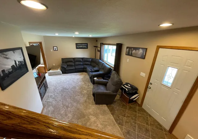 Photo 3 of Sale Pending at 301 1st Street SE, Hayfield, MN 55940 | MLS# 7156118 | Listing updated on 2026-10-22