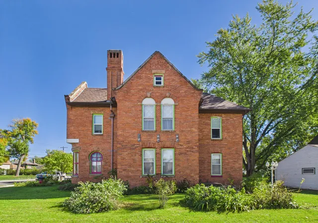 Photo 3 of Single family home for sale at 605 Main St S, Sauk Centre, MN 56378 | MLS# 7156132 | Listing updated on 2026-10-08