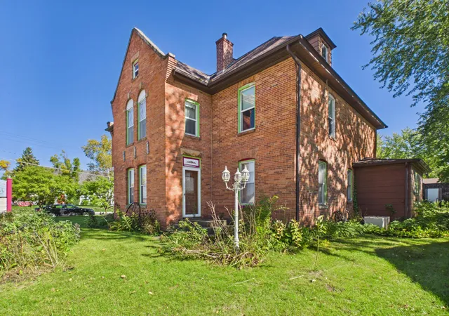 Photo 3 of Single family home for sale at 605 Main St S, Sauk Centre, MN 56378 | MLS# 7156132 | Listing updated on 2026-10-08