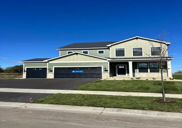 Photo 1 of Sale Pending at 1831 Tamarack Rd, Shakopee, MN 55379 | MLS# 7156133 | Listing updated on 2026-10-20