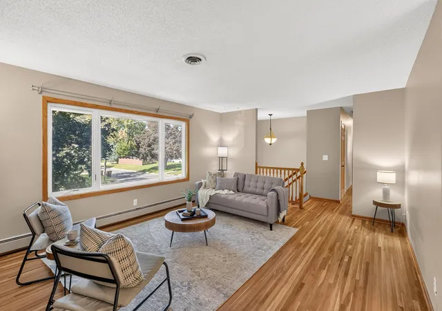 Photo 3 of Single family home for sale at 11213 River Hills Dr, Burnsville, MN 55337 | MLS# 7156152 | Listing updated on 2026-10-20