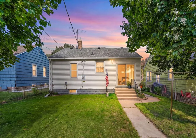 Photo 2 of Single family home for sale at 1340 3rd Street E, Saint Paul, MN 55106 | MLS# 7156157 | Listing updated on 2026-10-08
