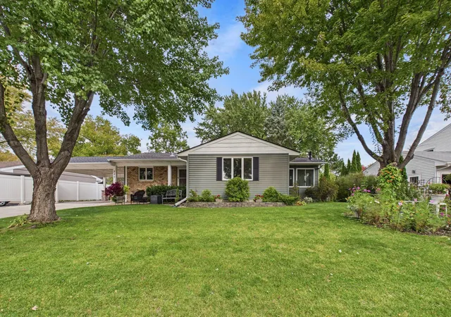 Photo 1 of Single family home for sale at 280 Yoho Dr, Anoka, MN 55303 | MLS# 7156164 | Listing updated on 2026-10-08