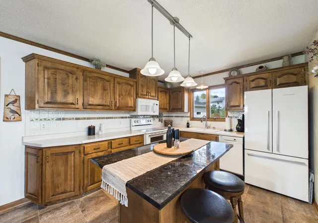 Photo 2 of Single family home for sale at 280 Yoho Dr, Anoka, MN 55303 | MLS# 7156164 | Listing updated on 2026-10-08