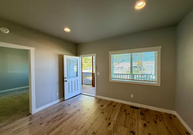 Photo 4 of Single family home for sale at 1412 1st Avenue S, Fargo, ND 58103 | MLS# 7156177 | Listing updated on 2026-10-07