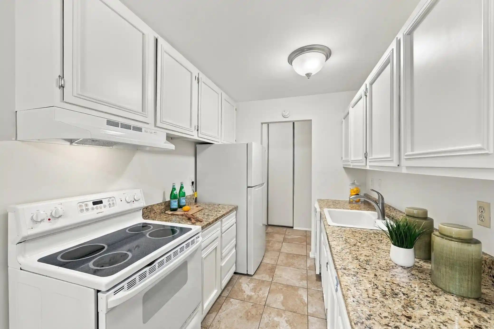 Listing Photo 2 - Condo for sale in 4548 Cedar Lake Rd S located at 4548 Cedar Lake Rd S, St. Louis Park, MN 55416 - Unit 4548 Cedar Lake Rd S