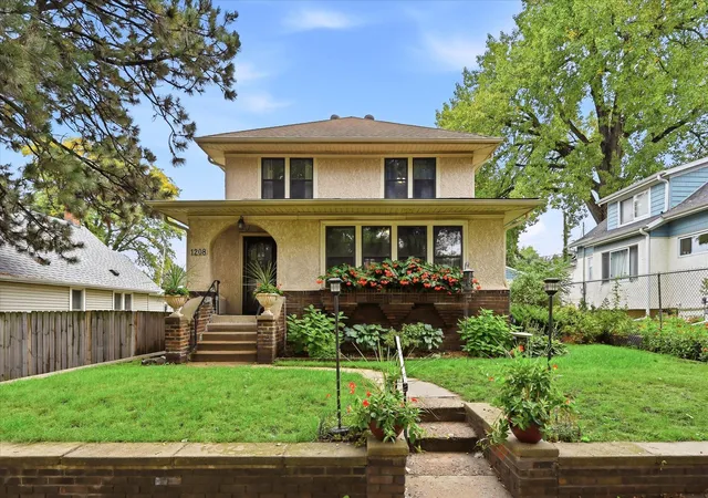 Photo 1 of Single family home for sale at 1208 Palace Ave, Saint Paul, MN 55105 | MLS# 7156190 | Listing updated on 2026-10-08