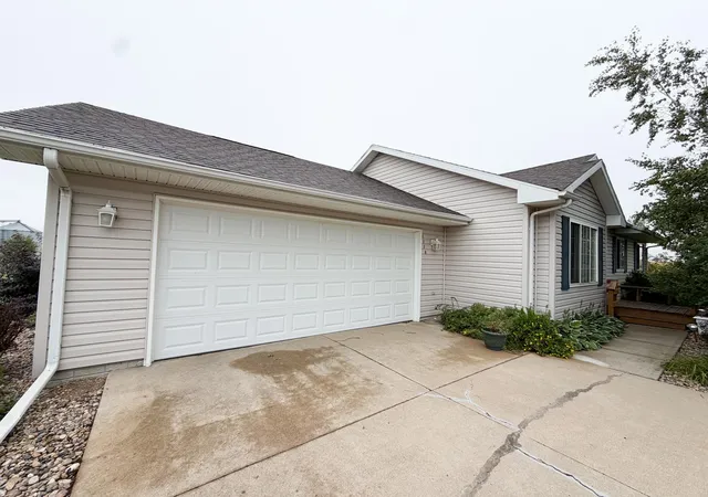 Photo 2 of Single family home for sale at 1112 Cherry Dr, Luverne, MN 56156 | MLS# 7156201 | Listing updated on 2026-10-29