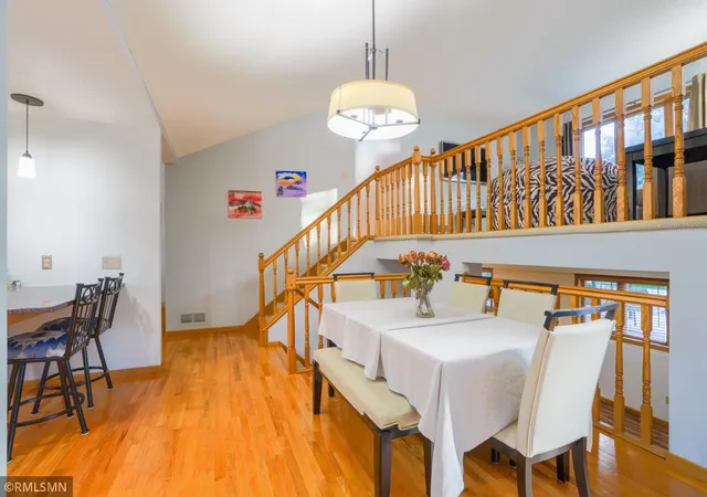 Photo 4 of Single family home for sale at 915 Ferndale Ave S, Saint Paul, MN 55119 | MLS# 7156218 | Listing updated on 2026-10-08