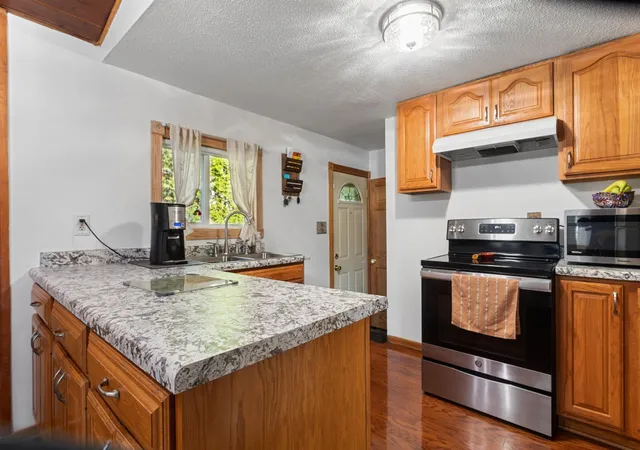 Photo 2 of Single family home for sale at 1326 Reaney Ave, Saint Paul, MN 55106 | MLS# 7156233 | Listing updated on 2026-10-08