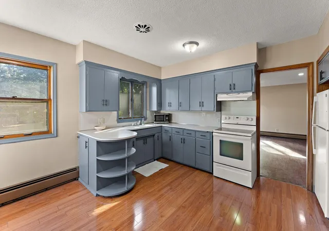 Photo 3 of Single family home for sale at 1603 Frost Ave, Saint Paul, MN 55109 | MLS# 7156236 | Listing updated on 2026-10-08