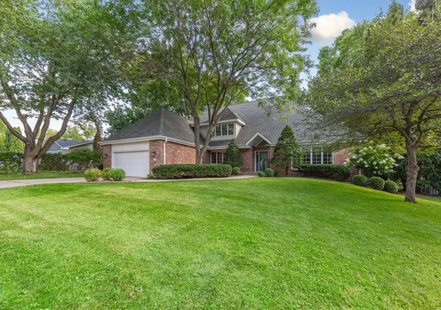 Photo 3 of Single family home for sale at 713 Highland Ave, Northfield, MN 55057 | MLS# 7156237 | Listing updated on 2026-10-08