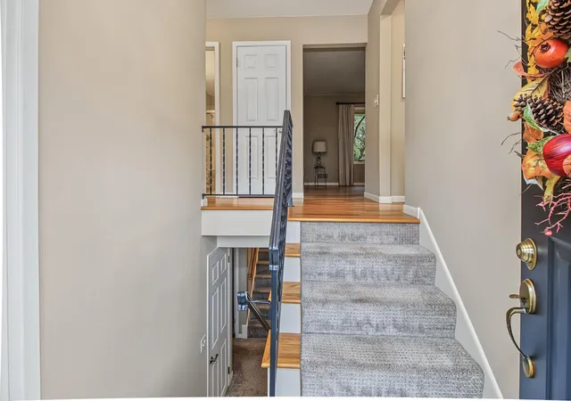 Photo 3 of Sale Pending at 642 Callahan Pl, Saint Paul, MN 55118 | MLS# 7156240 | Listing updated on 2026-10-29
