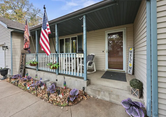 Photo 3 of Single family home for sale at 216 N Birch St, Royalton, MN 56373 | MLS# 7156244 | Listing updated on 2026-10-10